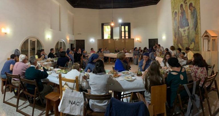 4. Madrid table ouverte 1 1024x542 1 768x407